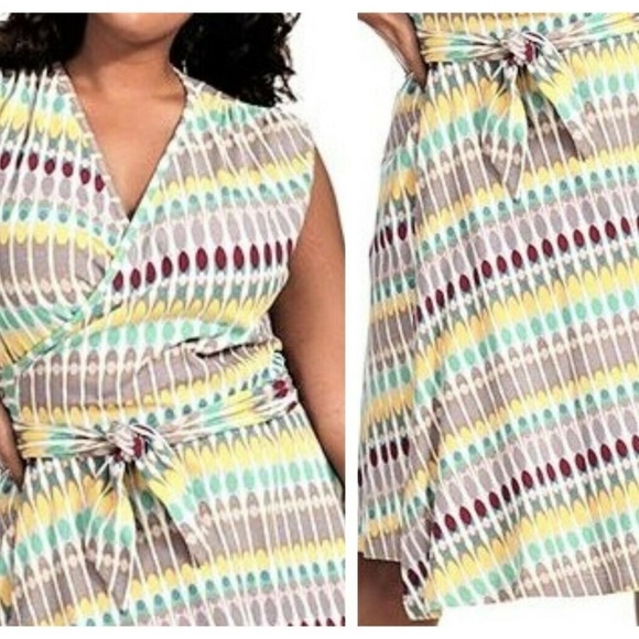 XL 1X EFFIE'S HEART FIT & FLARE THERESA wrap DRESS - Picture 4 of 4